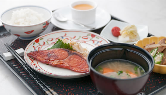 専属の管理栄養士が毎日のメニューを監修