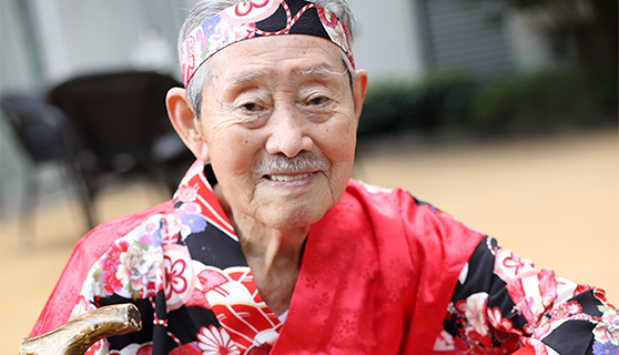 大迫力のこの一枚。歩んできた人生の深さが伝わってくるようです。